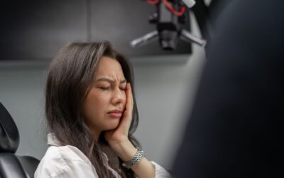 What Should You Actually Do in the First 60 Minutes of a Dental Emergency?